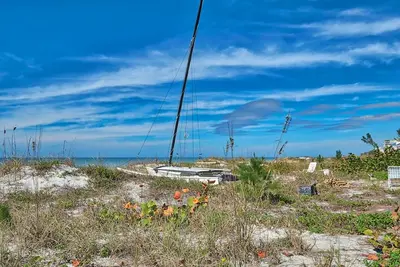 Image de ��T�� Sans Fin! Direct Beach Front 3 Chambres!