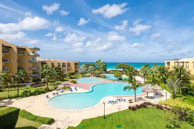Image de Front De Mer - Eagle Beach - Oceania Resort - Condo Supreme View 2br - A344