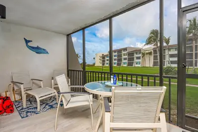 Image de Animaux acceptés - Près de la plage et de la piscine - Lumineux, décor de style Floride - Loggerhead Cay 531