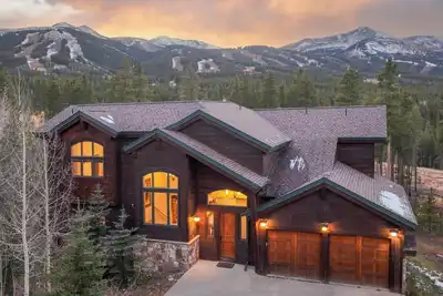 Image de Fireside Lodge: visite virtuelle, bain à remous, accès direct aux pistes, foyer, navette, baby foot