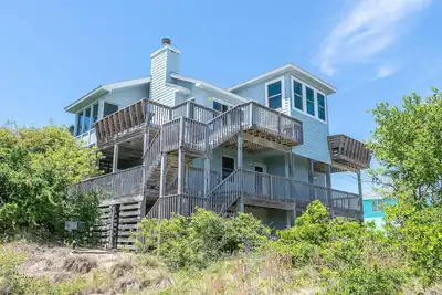 Image de C0233 Un morceau de terre salée. Piscine privée, vue sur l'océan, à 100 mètres de la plage