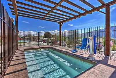 Image de Condo Manson avec accès à la piscine, marches menant au lac Chelan!