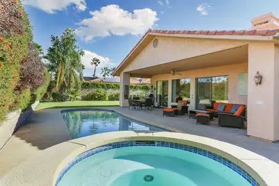 Image de Belle maison de Palm Springs - 3 chambres 3 salles de bain