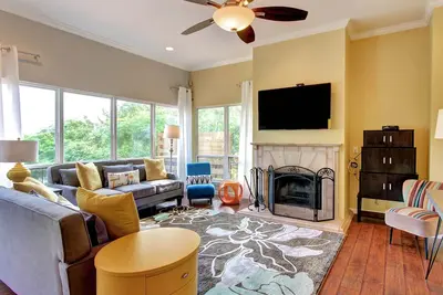 Image de Treehouse 5br / 4ba - Marchez vers le centre-ville, le parc Zilker, Acl, Sxsw!