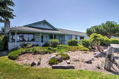 Image de 3br Sequim Condo w / View - Promenade à la plage privée!