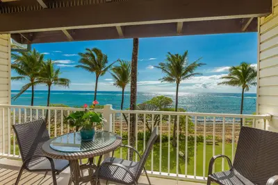Image de Kapaa Shore Resort # 308, Oceanfront, Moon Rise & Sunrise views from 3rd floor