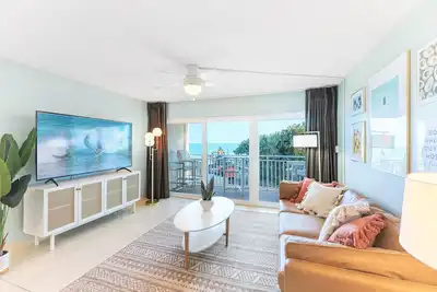 Image de Superbe condo face à l'océan - vraiment unique en son genre!