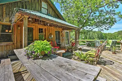 Image de 1br + Loft Marble Hill Cabin sur 270 acres privés