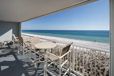 Image de Islander 5003: vue imprenable sur le balcon, unité d'extrémité, superbe mobilier
