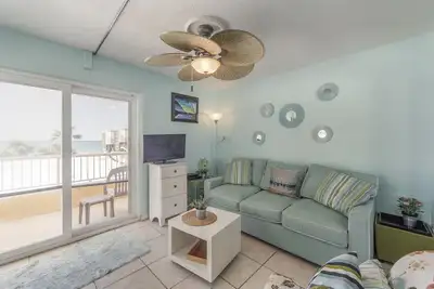 Image de # 331 Surf Song Resort: 1 Br / 1 Ba 3ème étage �� Madeira Beach, pour 2 personnes
