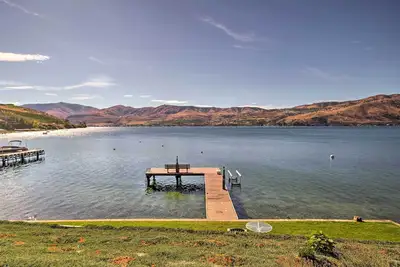 Image de Waterfront Manson Cabin sur le lac Chelan w / Deck!