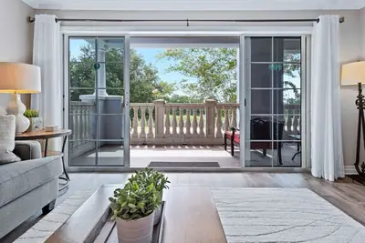 Image de Près de Disney nouvellement meublé haut de gamme Condo de luxe avec terrain de golf