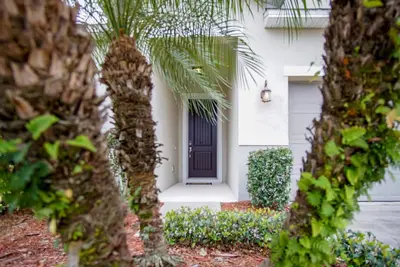 Image de Doux Sunrise- Spacieuse, Tv dans toutes les chambres, à 10 min de Disney