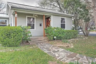 Image de Maison pittoresque 3br Austin à seulement 10 minutes du centre-ville