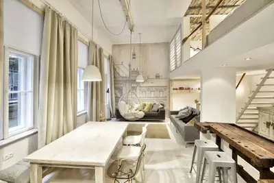 Image de Nouveau - Apt Designer Centre-ville, quartier juif, ruin Pubs, Buzzing Life