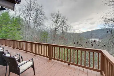 Image de Prime New Tazewell Cabin w / Deck, Grill & Boat Slip