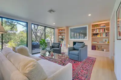 Image de Austin moderne Home w / Yard - 1. 4 miles de Acl!