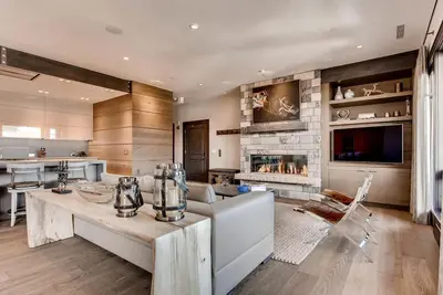 Image de Condo skis aux pieds, à Bachelor Gulch, accès aux commodités du Ritz-Carlton: configuration du terrain