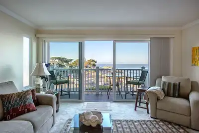 Image de 3709 Lover's Point Beach Retreat ~ Vues sur l'océan!