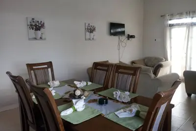 Image de Spacieux Breezy Propriété de campagne pour les familles