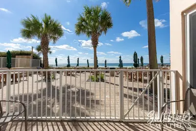 Image de The Inn At Crystal Beach # 103: 4 Br / 4 Ba condo à Destin, pour 15 personnes