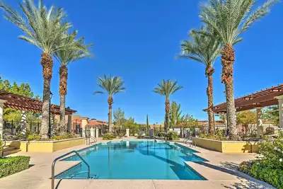 Image de Lavish Lake Las Vegas Condo w / Resort Facilities!