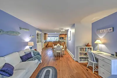 Image de Appartement spacieux Bourne près de Monument Beach!