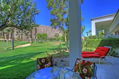 Image de Condo magnifiquement modernisé avec vue imprenable sur la montagne Santa Rosa Lq106