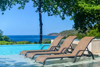 Image de * 2 massages Gratuits * - Marchez jusqu'à la plage, petit-déjeuner et vue sur l'océan!