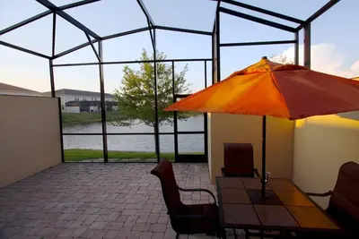 Image de Wow $ 105 / nt Spécial Automne, Dépêchez-vous Réservez maintenant! Fun Compass Bay Town Home Près de Disney et du shopping