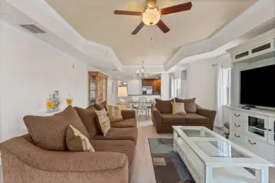 Image de 15 minutes à Disney! | Console de jeux | Smart Tv | Blu-Ray | Wifi gratuit