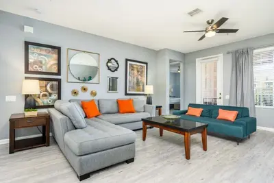 Image de 2 chambres 2 salles de bain Condo Premium l 2002