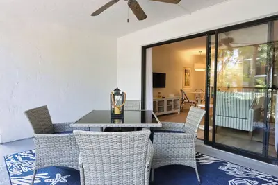 Image de Condo à une chambre, �� quelques pas de la plage! - South Seas Tennis Villa 3111