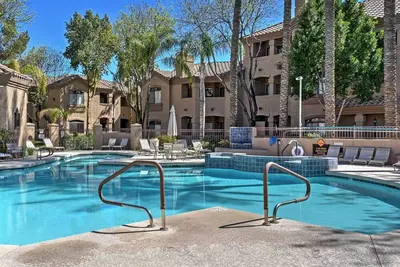 Image de Scottsdale Resort Condo w / Pool 1 Mile à WestWorld