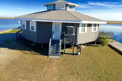 Image de Pittoresque 1br Slidell Cottage w / bateau privé Dock