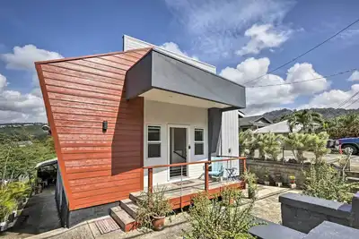 Image de Honolulu rénové appartement w / Courtyard Downtown!