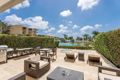 Image de Front De Mer - Eagle Beach - Oceania Resort - Vue Jardin Condo 2br - A145