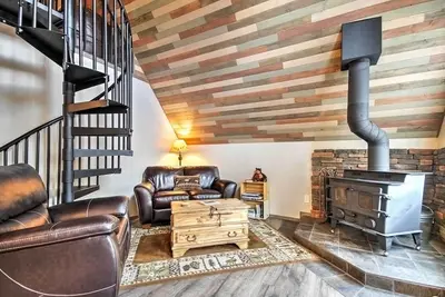 Image de Cabine Hillside Cripple Creek avec vue sur la montagne!