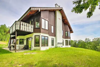 Image de Cozy 2br Bartlett Condo Minutes de Storyland!