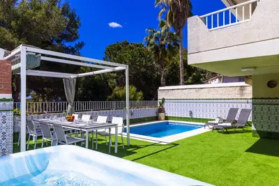 Image de Maison Mediterranea avec Piscine Privée