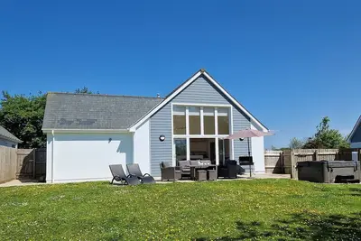 Image de Skylark - 3 bed | Hot Tub* | Pet Friendly*