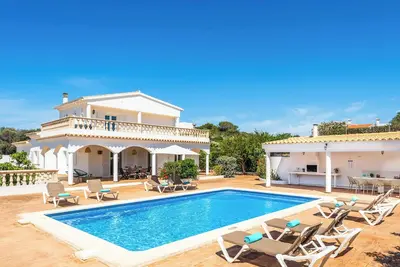 Image de Villa Jessela - belle villa avec piscine privée, Wi-Fi, barbecue - près de la plage