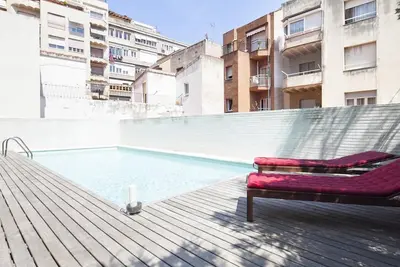 Image de My Space Barcelona Duplex avec terrasse et piscine près du centre pour 8