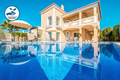 Image de Luxury Villa, Private Heatable Swimming Pool, Air Con, Free Wi-Fi & Great Sea View