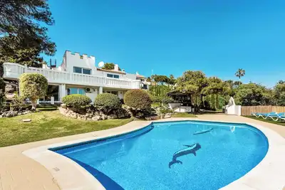 Villa Casillo - La Villa a une piscine privée, un bain à remous et Wi-Fi plus A / C