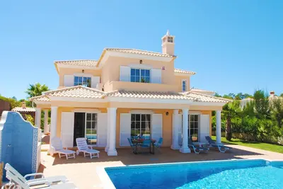 Image de Villa w/ private pool & Bbq in Varandas do Lago