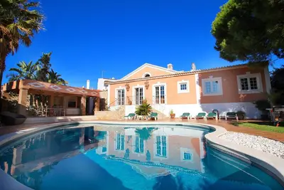 Image de Casa Bruella, 3 chambres, piscine, à pied de la plage, WiFi, barbecue