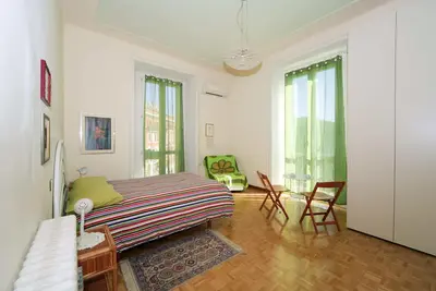 Image de Domus Costanza - Appartement lumineux et élégant sur la Piazza Verbano.