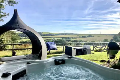 Image de Spa privatif, Chauffage par le sol, Poêle à bois, Vues rurales