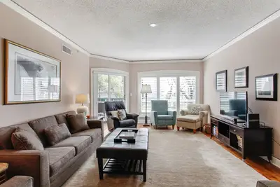 Image de 4101 Windsor Court: 2 Br / 2 villas Ba en bord de mer à Hilton Head Island, pour 6 personnes